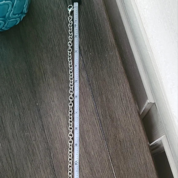 Beautiful Oval Tag Tiffany & Co sterling silver necklace - Picture 3 of 4